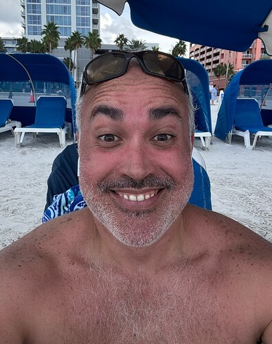 Captura de pantalla 2025-11-06 a las 21.23.35